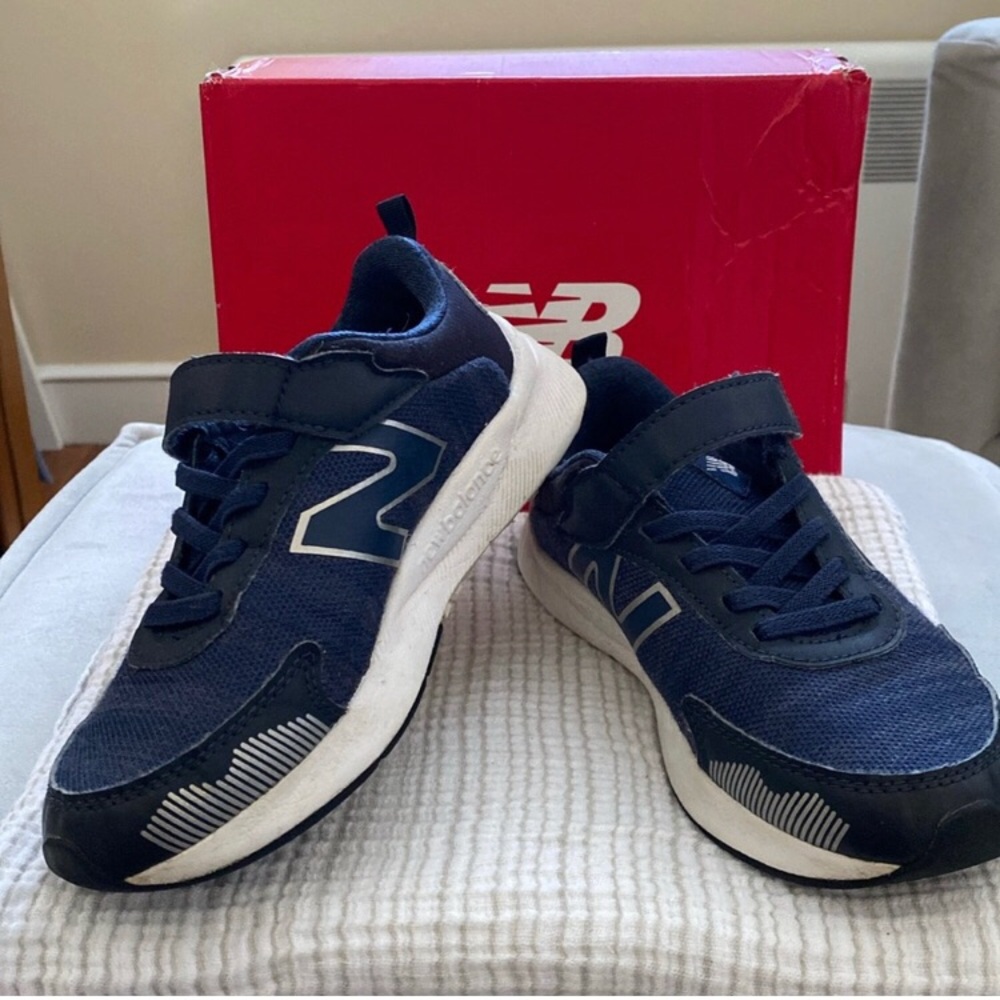 New Balance Boys Sneaker Size 13 W